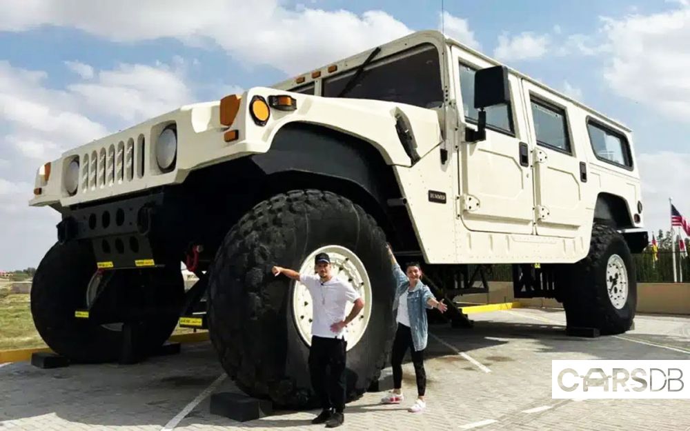 Worlds-Largest-Hummer-1024x640.jpg
