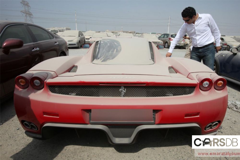 ferrari-dubai-2.jpg
