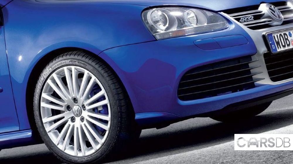 2005-67689-new-volkswagen-golf-r321.jpg