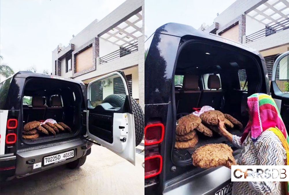 cow_dung_cakes_in_defender_6f850f5a9f.jpg