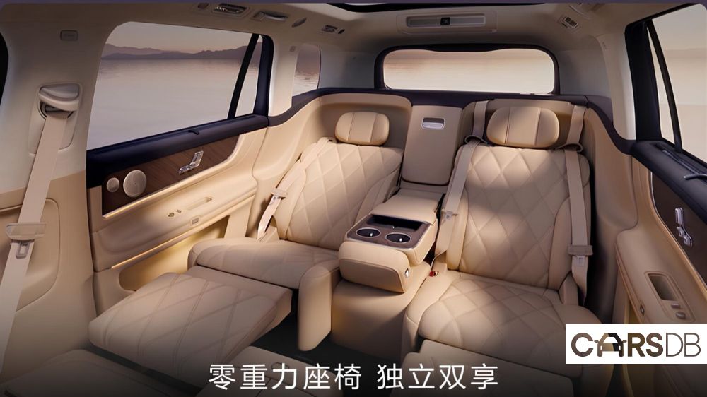 aito_m9_4_seat-3-1536x864.jpg