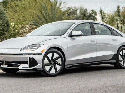 Hyundai က Ioniq 6 လျှပ်စစ်ကားကို တစ်လလျှင် ၂၉၉ ဒေါ်လာဖြင့် အငှားချထားပေးမည်ဖြစ်ပြီး စပေါ်ငွေ ဒေါ်လာ ၄၀၀၀ ပေးသွင်းရမည်