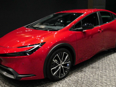 ၂၀၂၄ ခုနှစ်အတွက် Car of the Year အဖြစ် ရွေးချယ်ခံရသော Toyota Prius