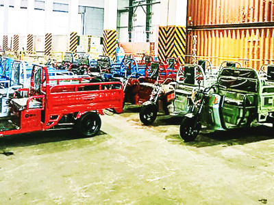 (၂၀၂၃) ခုနှစ်အတွင်း မှတ်ပုံတင်ထားတဲ့ EV ဆိုင်ကယ်နှင့်သုံးဘီး အစီးရေ (၂၇၀၀)ကျော်ရှိနေ