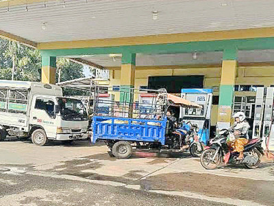 စက်သုံးဆီဈေး အတက်အကျမြန်ဆန်မှုကြောင့် ဆန်စက်လုပ်ငန်းရှင်တချို့ အခက်တွေ့နေ