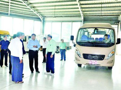လျှပ်စစ်ဘတ်စ်ကားများ တပ်ဆင်ထုတ်လုပ်ရေး လျင်မြန်စွာ အကောင်အထည်ဖော်ရန် ကုမ္ပဏီများကိုညွှန်ကြား