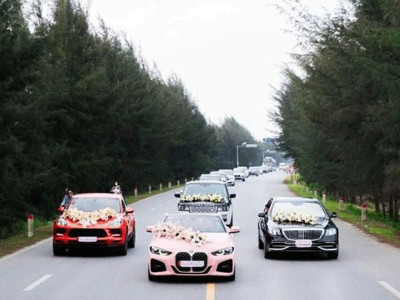 Four face charges for parking luxury cars on road for wedding photo shoot