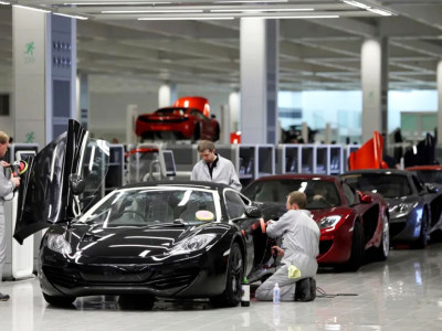UAE buys McLaren after carmaker suffers record loss