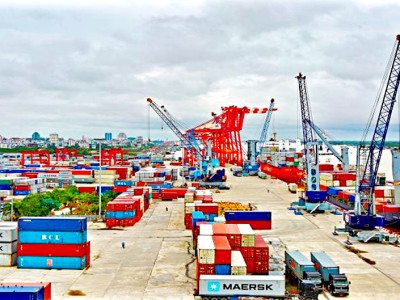 မြန်မာ့စက်မှုဆိပ်ကမ်း (MIP) သို့ တရုတ်ပြည်ထုတ် Dongfeng E70 (Aeolus) ကားသစ်များ ဝင်ရောက်လာကြောင်း အကောက်ခွန်ဦးစီးဌာန ထုတ်ပြန်