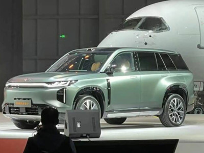 GAC Trumpchi S7 PHEV with 2,618 mm long headlight and 1,150 km range started pre-sale at 29,000 USD