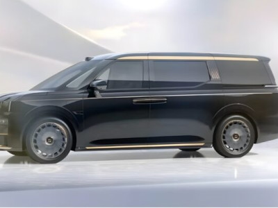 24K gold Zeekr 009 Grand Collector Edition MPV launched at 123,200 USD in China