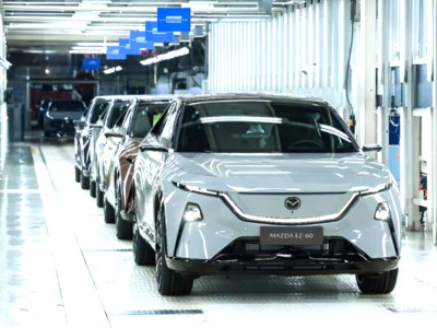 တရုတ်ပြည်တွင် Mazda EZ-60 စတင်ထုတ်လုပ်၊ အစင်းရေ ၃၈၀၀၀ ကျော် ကြိုတင်အမှာစာ ရရှိထားပြီ